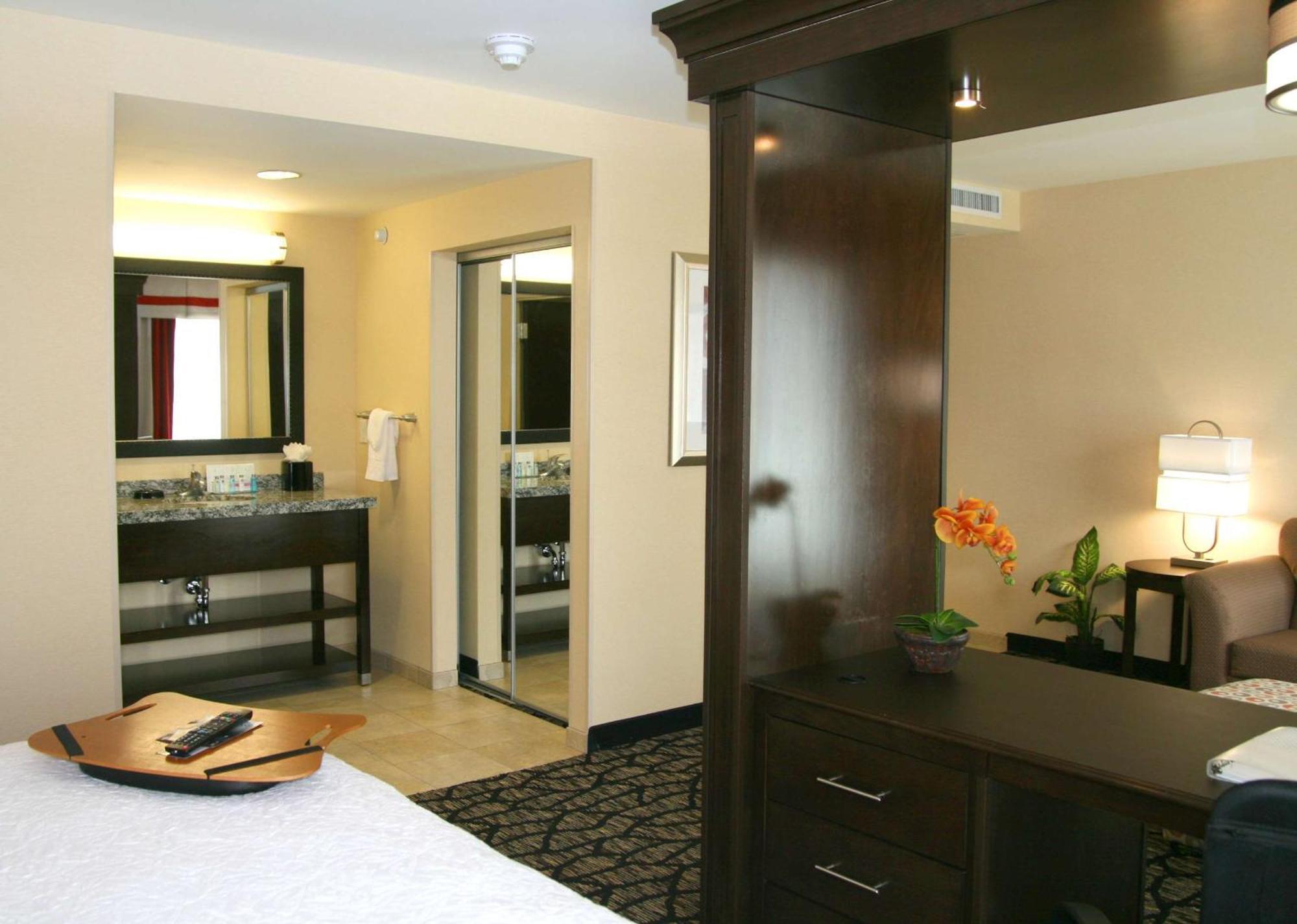 Hampton Inn & Suites Salt Lake City-University/Foothill Drive Екстер'єр фото