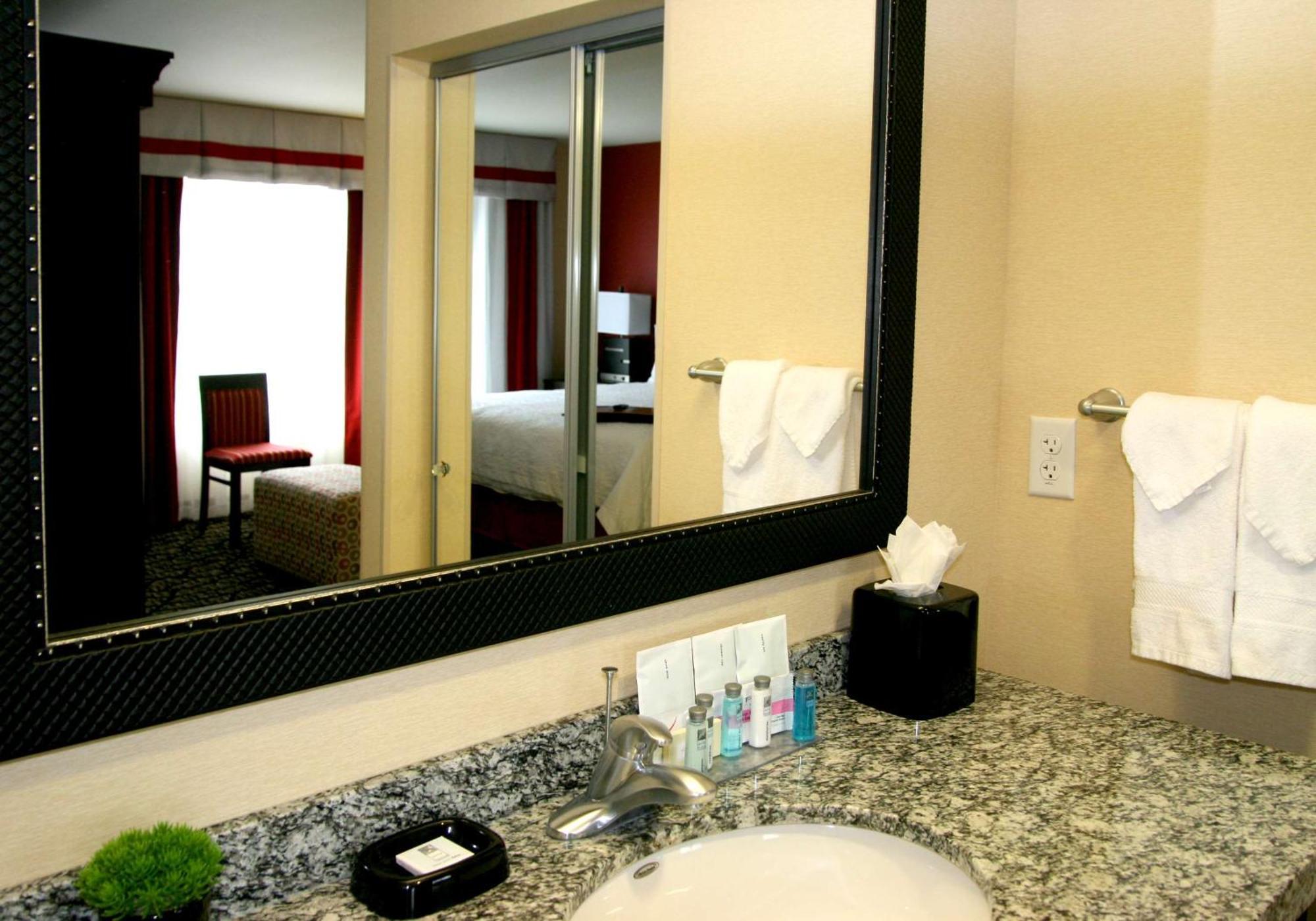 Hampton Inn & Suites Salt Lake City-University/Foothill Drive Екстер'єр фото